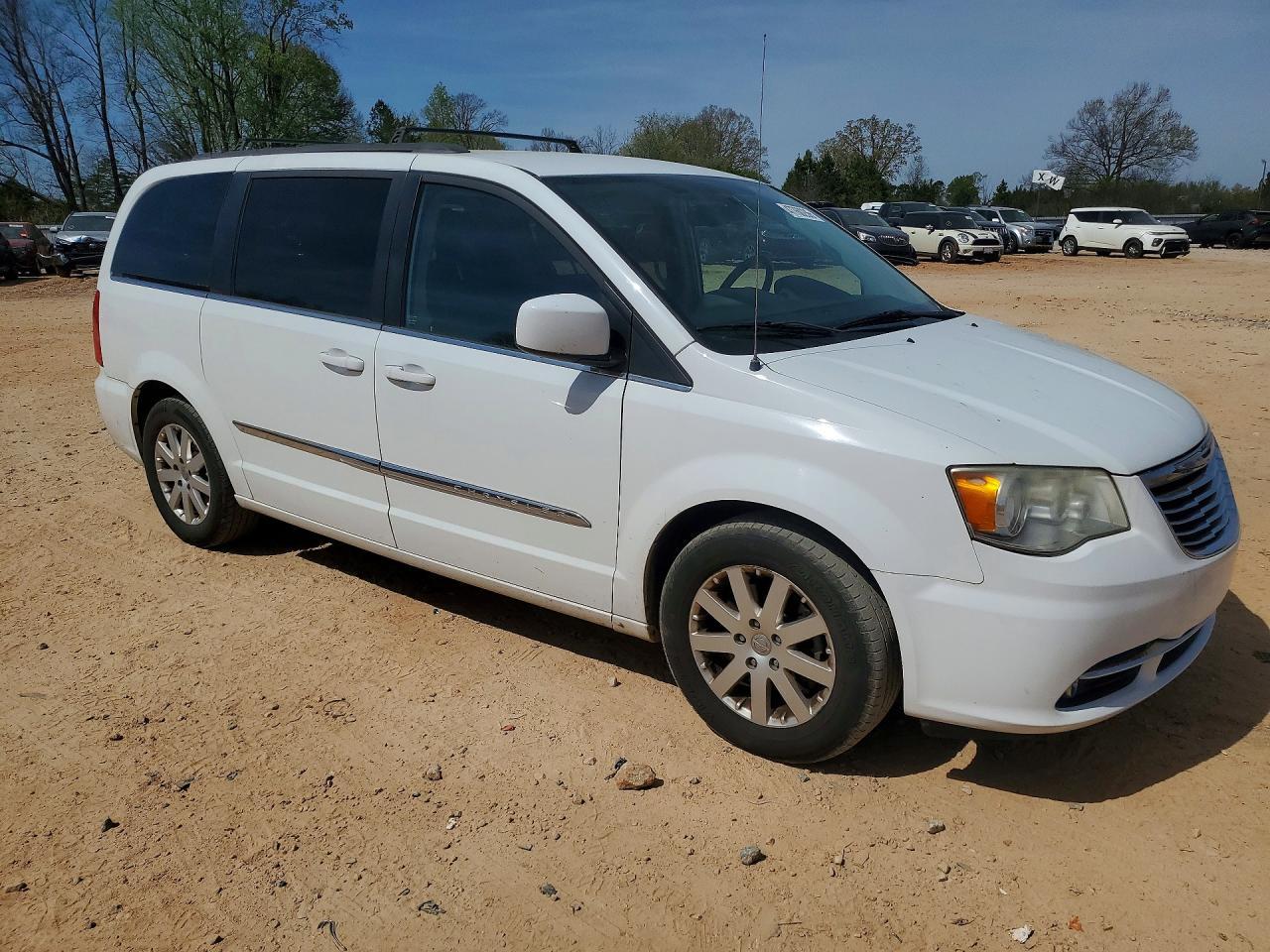 2014 Chrysler Town & Country Touring - zdjęcie 4