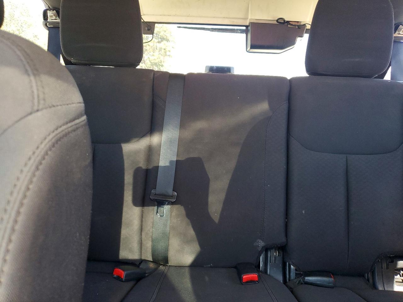 2014 Jeep Wrangler Unlimited Sport - zdjęcie 10