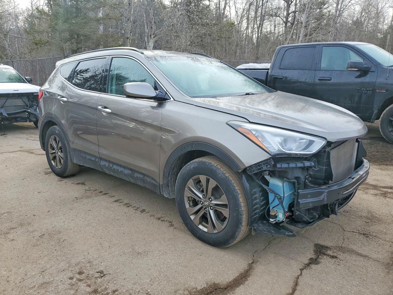 2014 Hyundai Santa Fe Sport 2.4L - zdjęcie 4