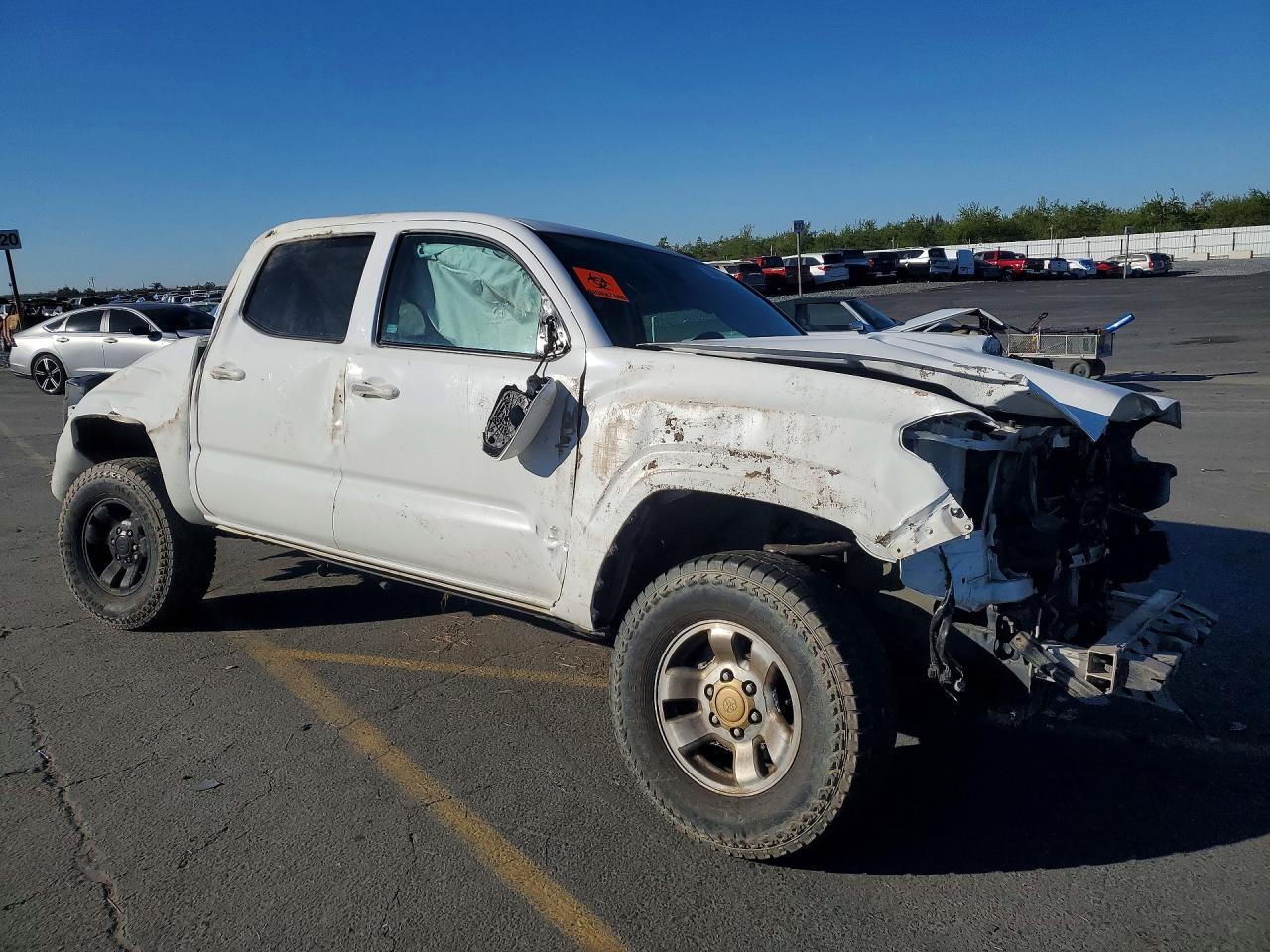 2020 Toyota Tacoma Sr V6 - zdjęcie 4