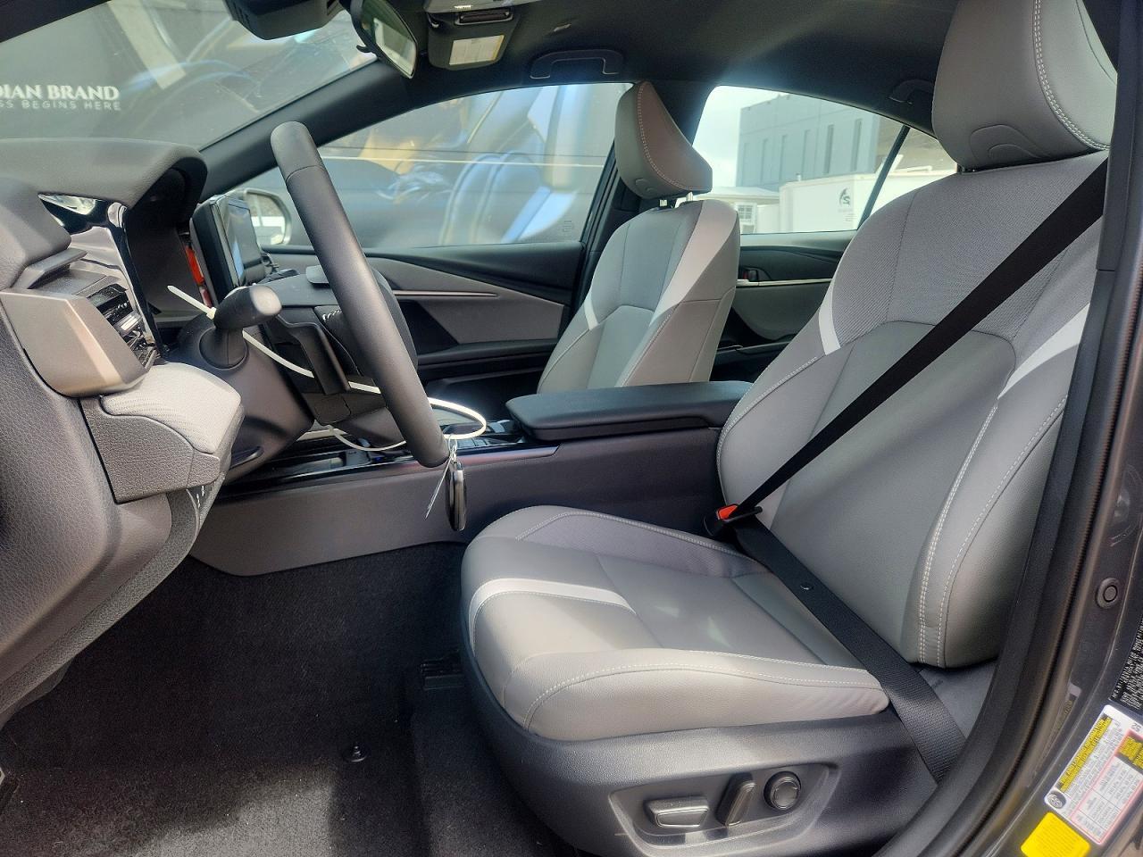 2026 Toyota Camry Se - zdjęcie 7