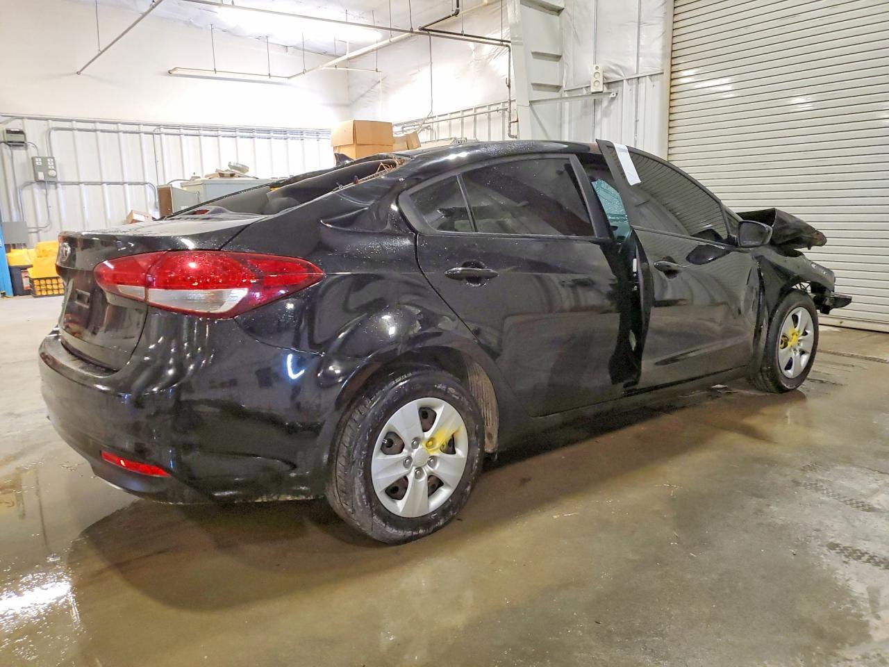 2017 Kia Forte - zdjęcie 3