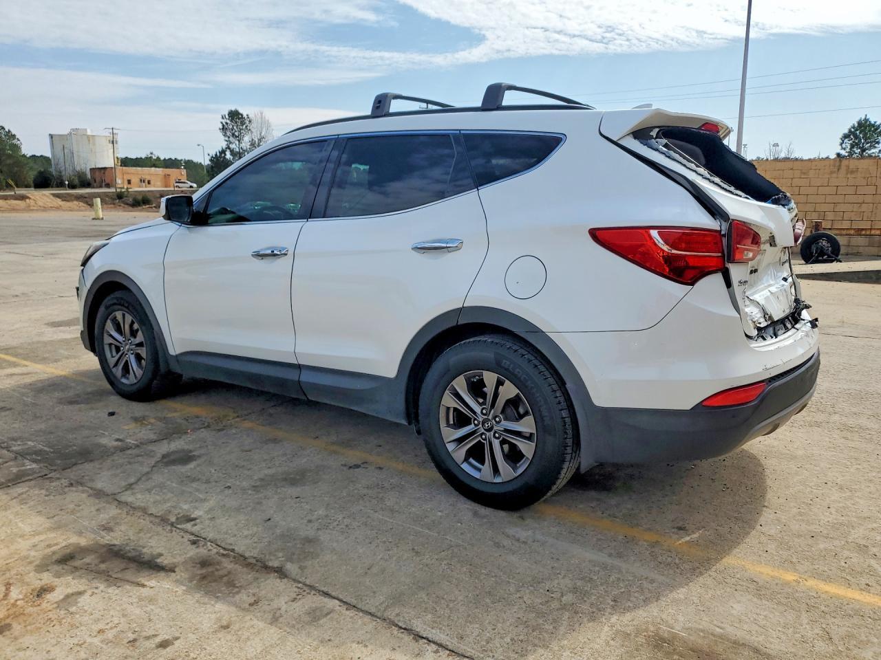 2016 Hyundai Santa Fe Sport 2.4L - zdjęcie 2