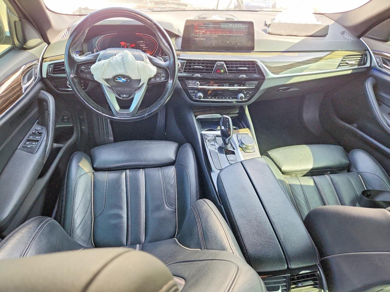 2020 BMW 530 I - zdjęcie 8