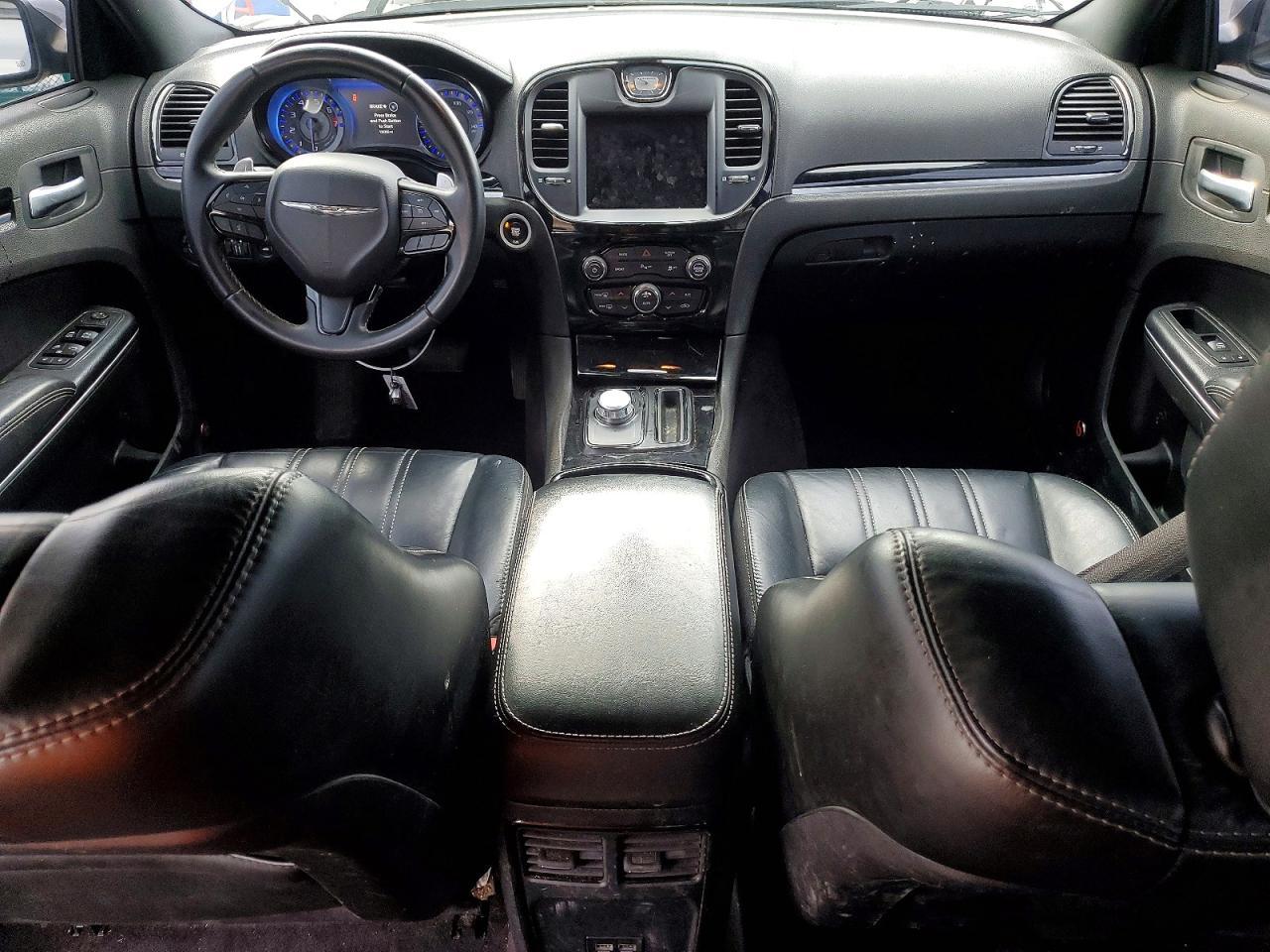 2017 Chrysler 300 S - zdjęcie 8