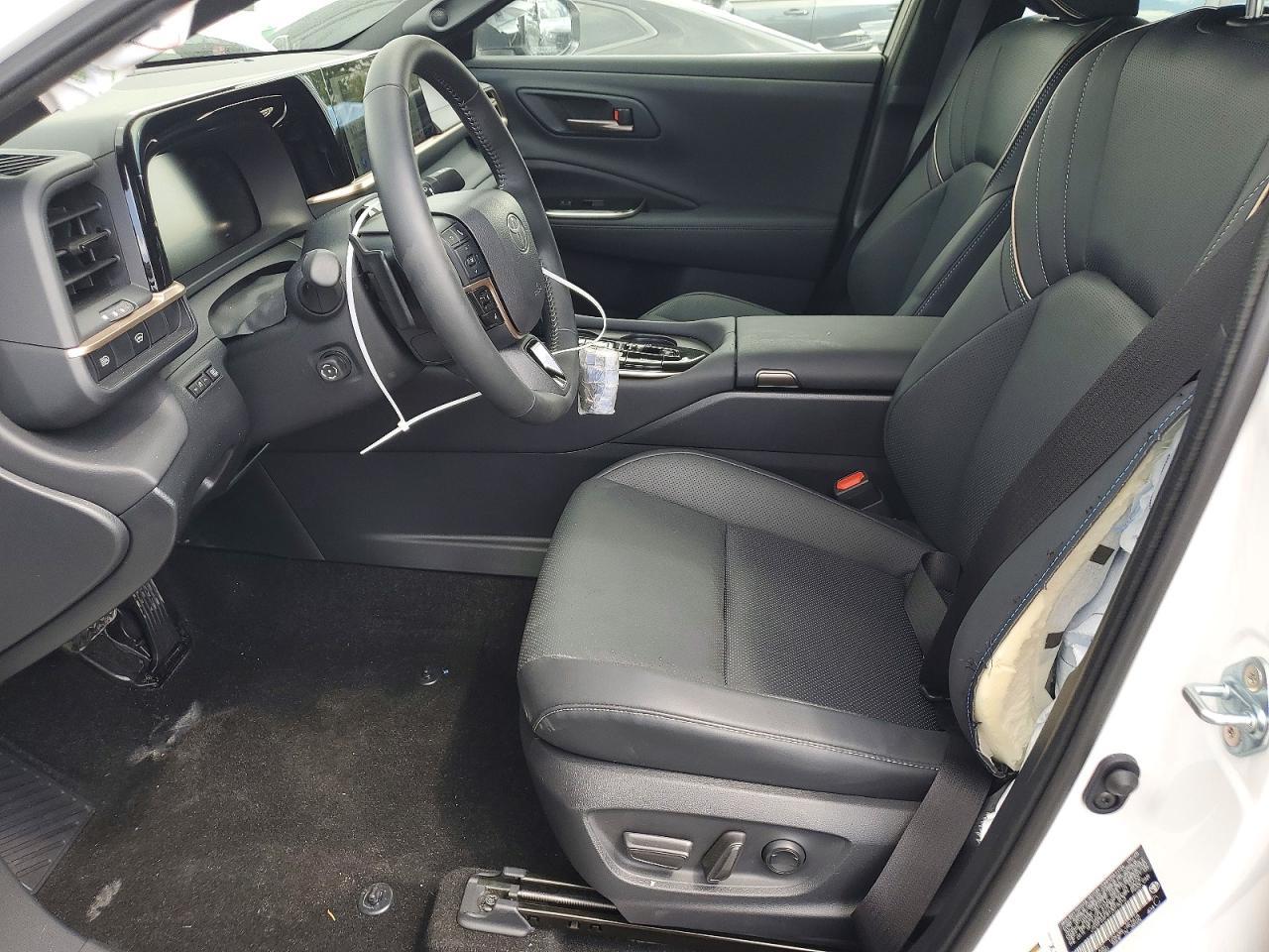 2026 Toyota Crown Platinum - zdjęcie 7