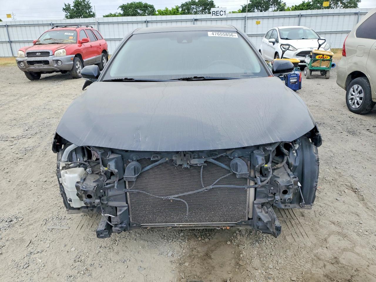 2020 Toyota Camry Xse - zdjęcie 5