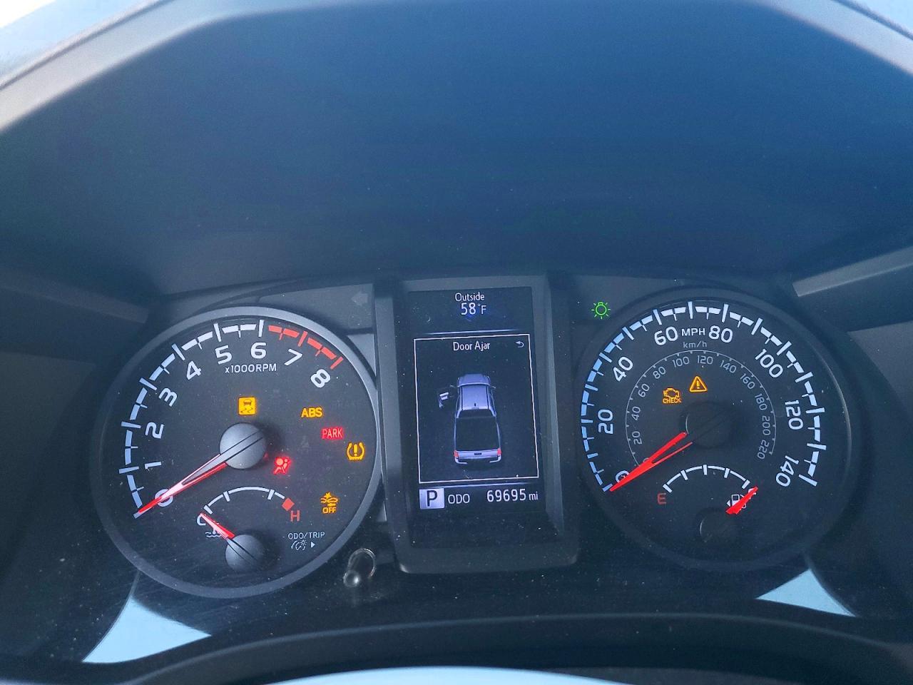 2020 Toyota Tacoma Sr V6 - zdjęcie 9