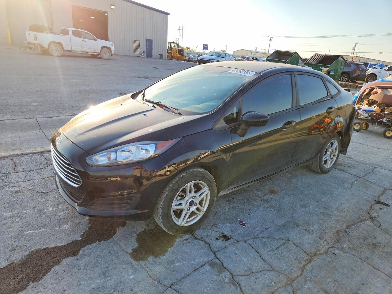 2017 Ford Fiesta Se - zdjęcie główne