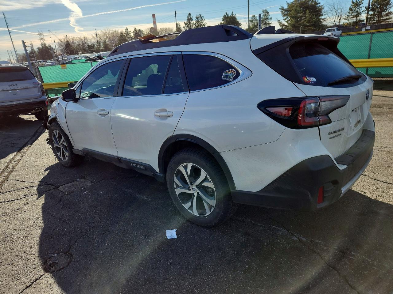 2022 Subaru Outback Limited - zdjęcie 2