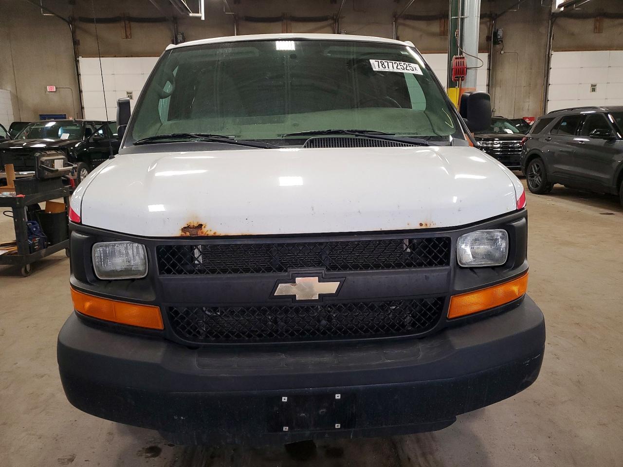 2015 Chev Express G2500 - zdjęcie 5