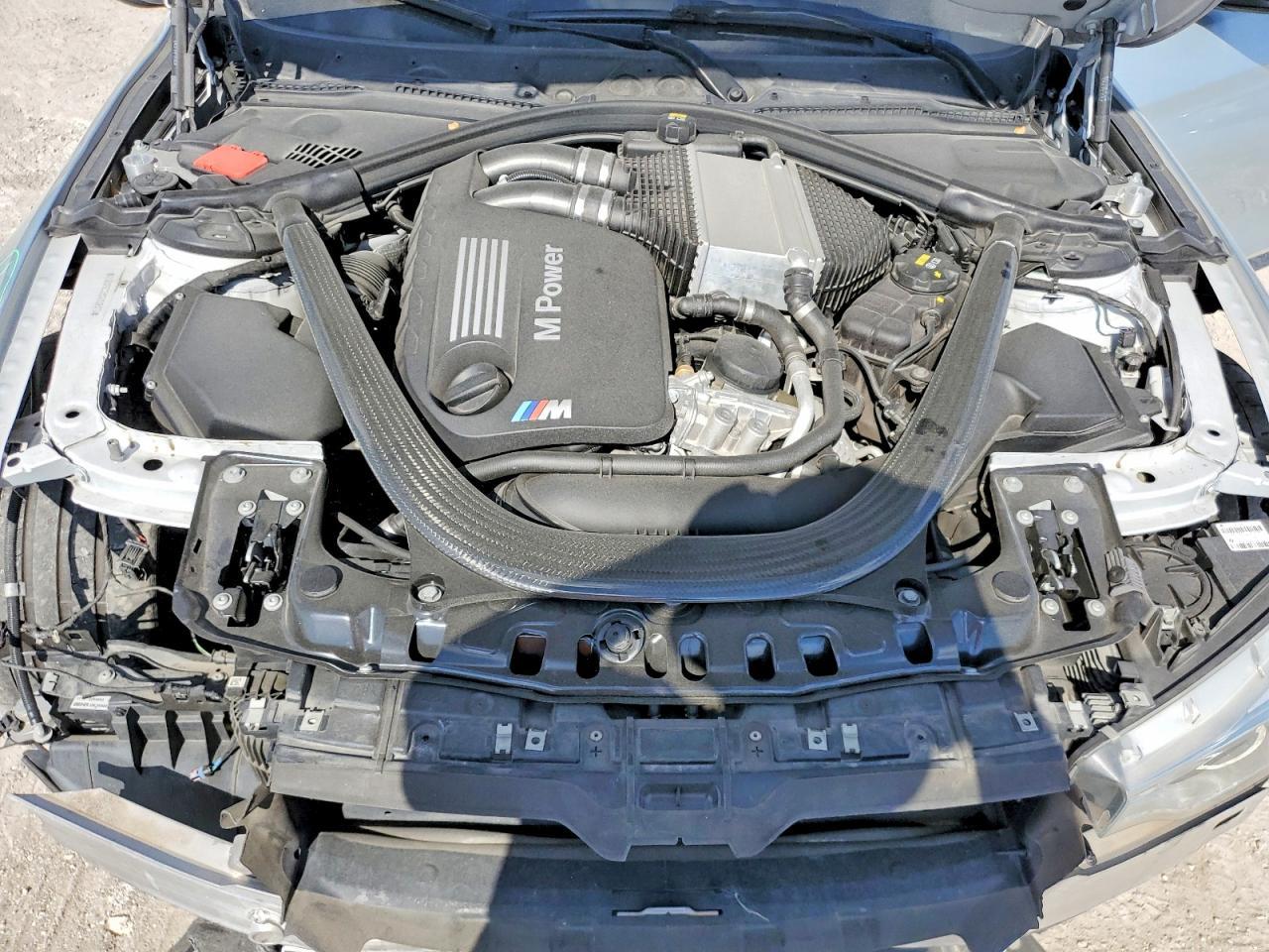 2016 BMW M4 - zdjęcie 11
