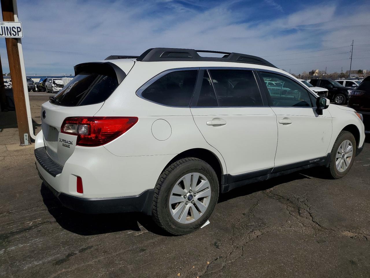 2015 Subaru Outback 2.5I Premium - zdjęcie 3