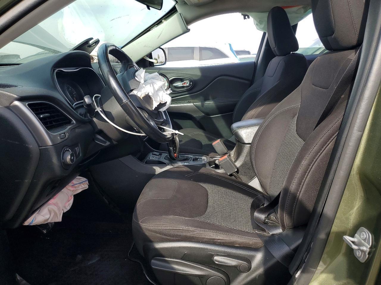 2019 Jeep Cherokee Latitude - zdjęcie 7