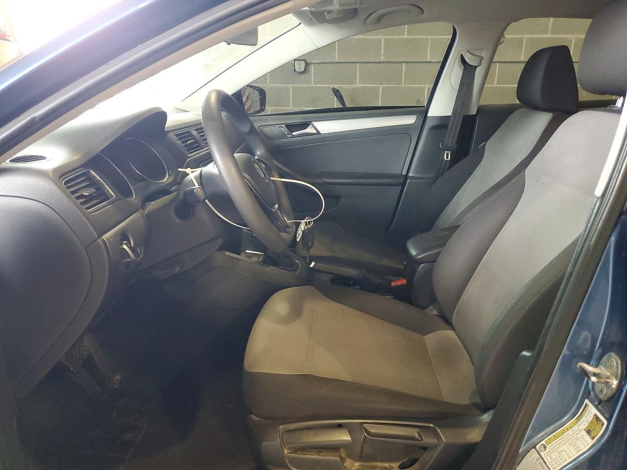 2017 Volkswagen Jetta - zdjęcie 7