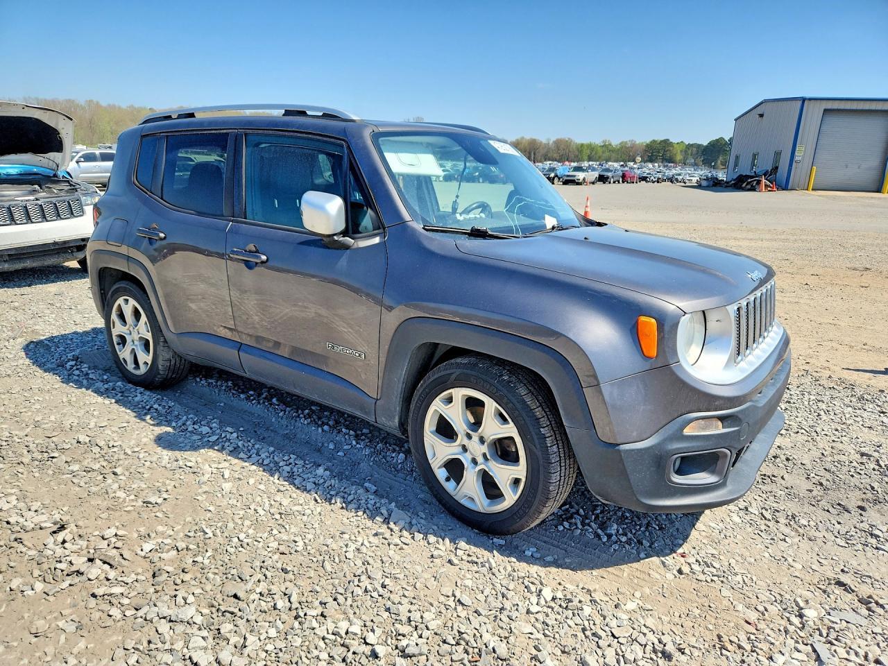 2016 Jeep Renegade Limited - zdjęcie 4