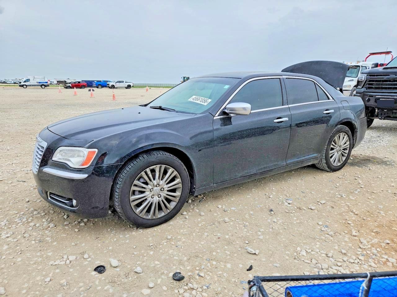 2013 Chrysler 300C Luxury - zdjęcie główne