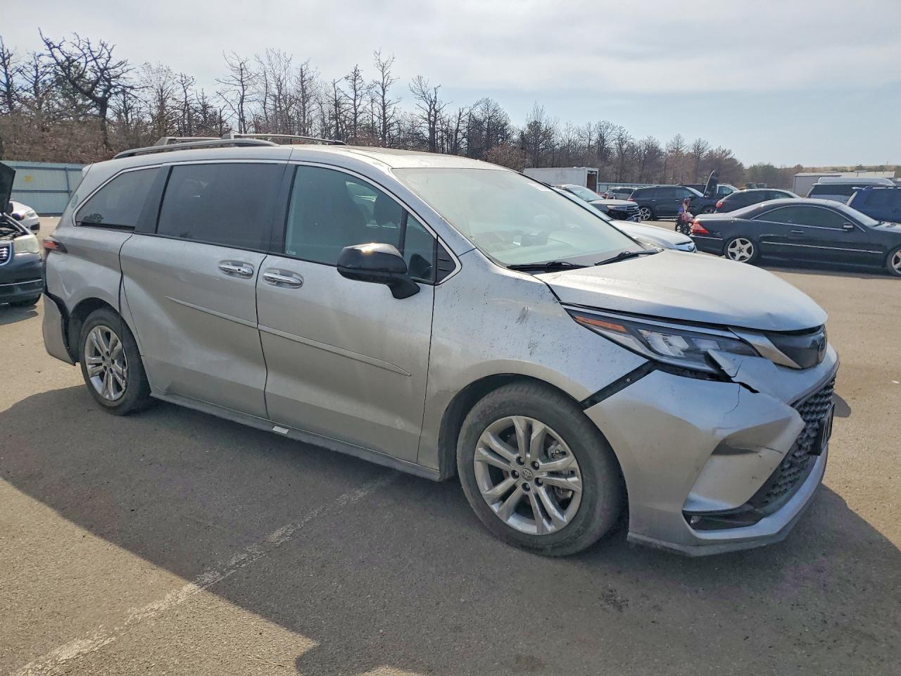 2022 Toyota Sienna Xse 7-Passenger - zdjęcie 4