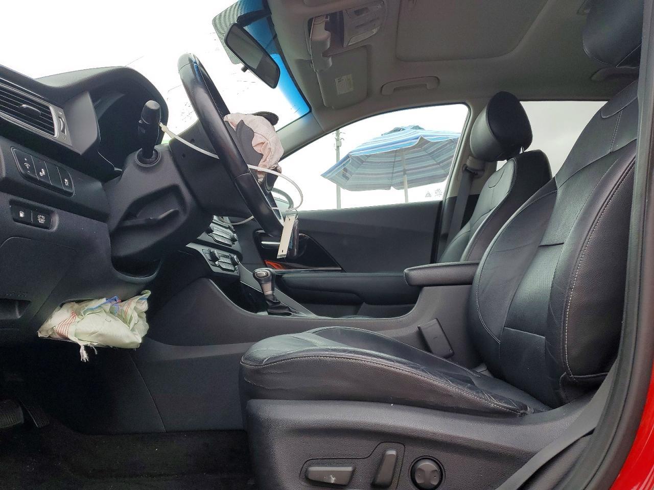 2017 Kia Niro Touring - zdjęcie 7