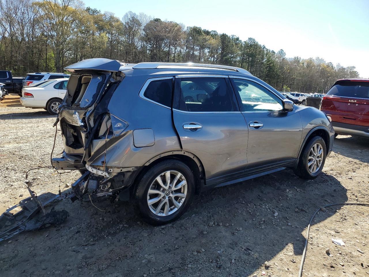 2020 Nissan Rogue Sv - zdjęcie 3