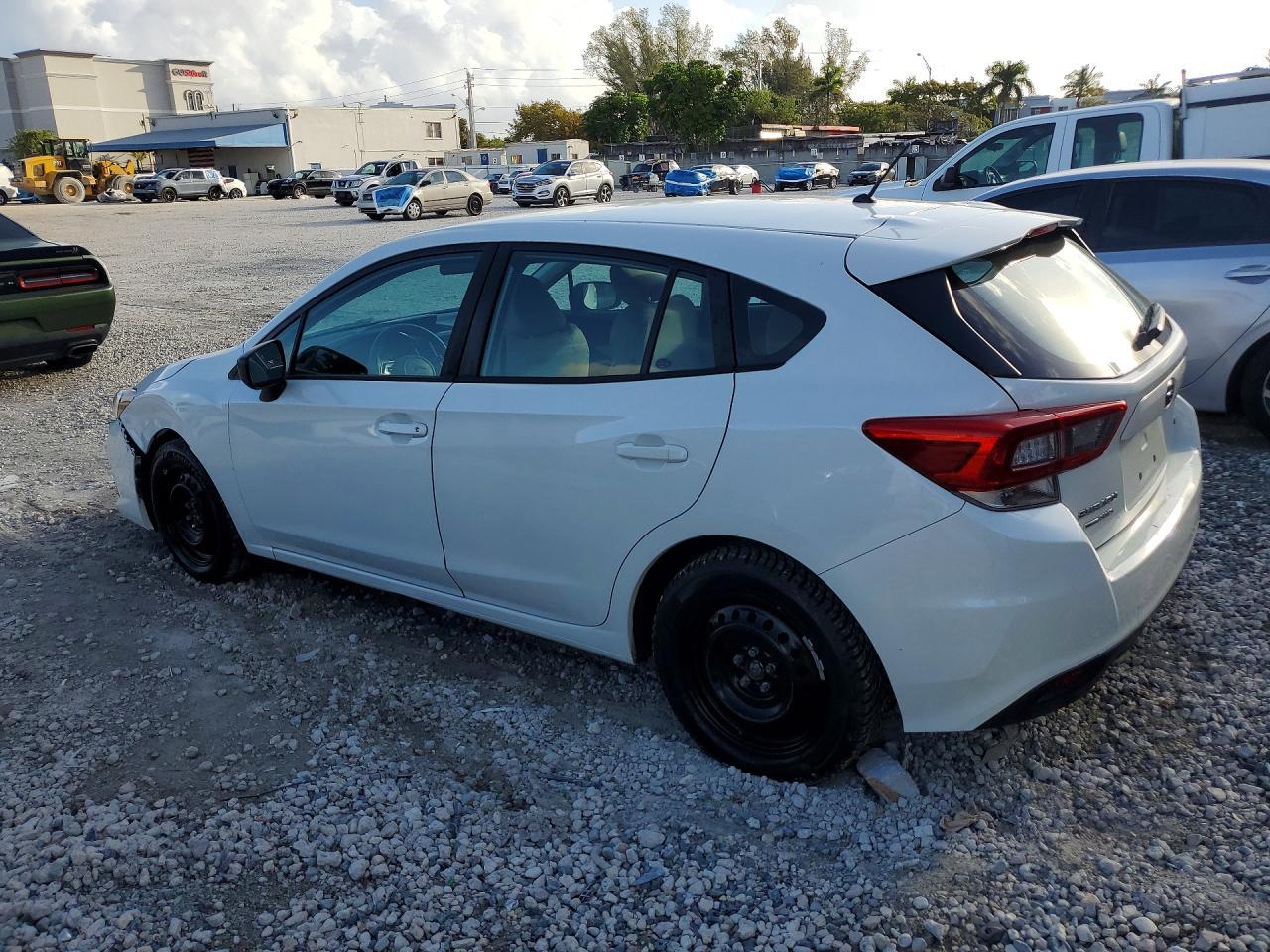 2022 Subaru Impreza - zdjęcie 2