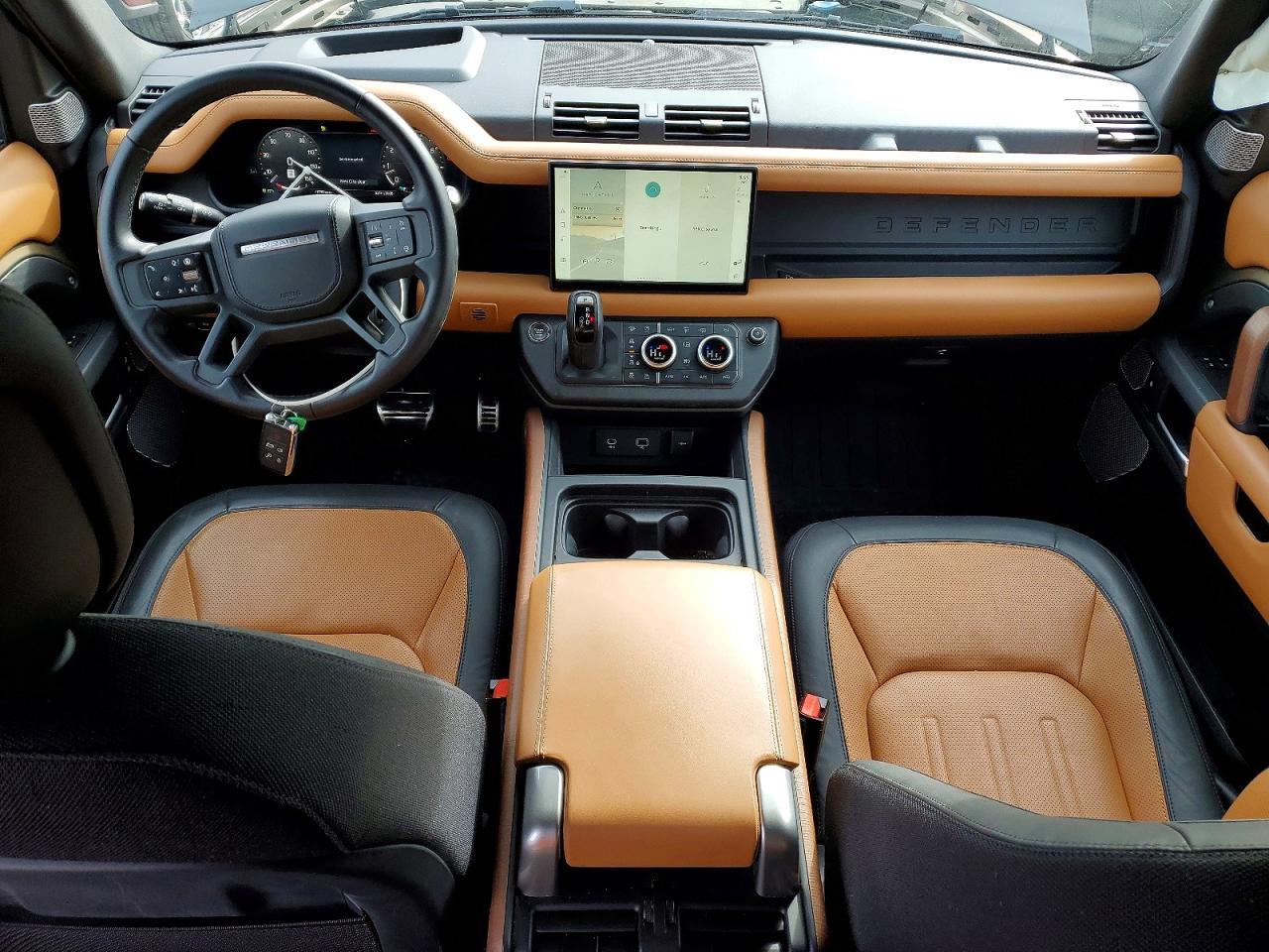 2024 Land Rover Defender 130 X - zdjęcie 8