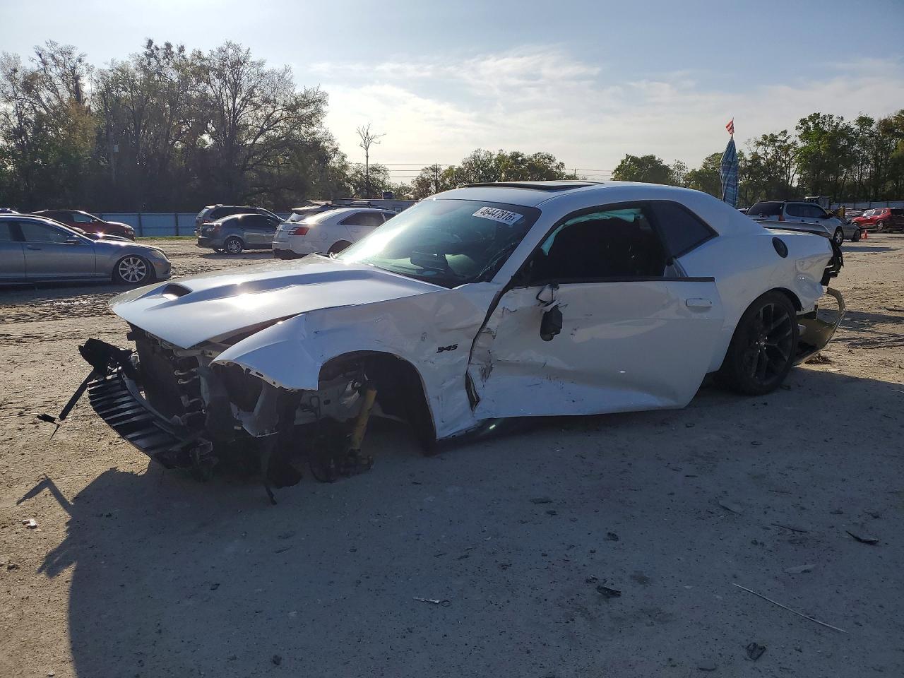 Dodge Challenger - zdjęcie 1