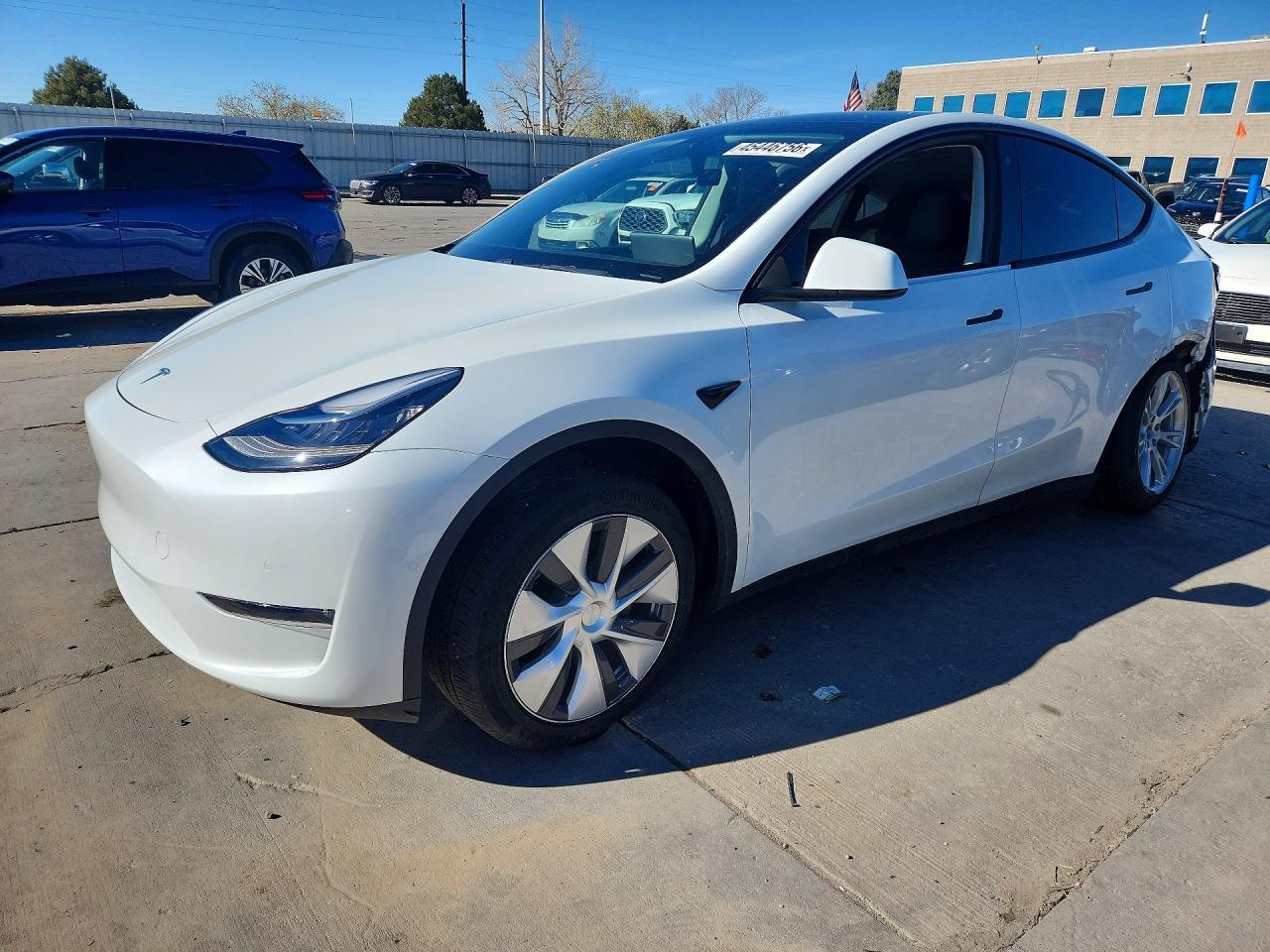 2020 Tesla Model Y - zdjęcie główne