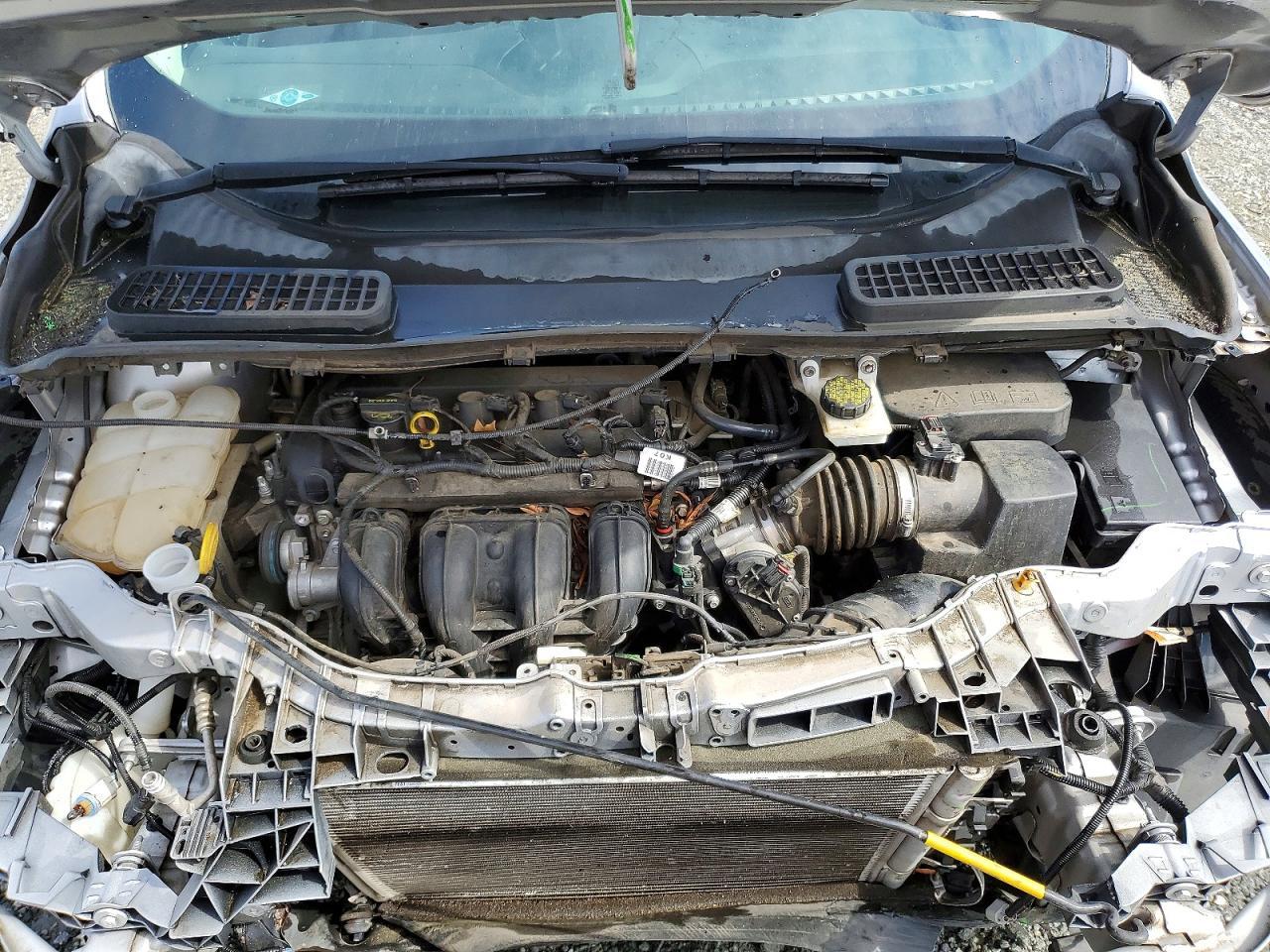 2015 Ford Escape S - zdjęcie 11