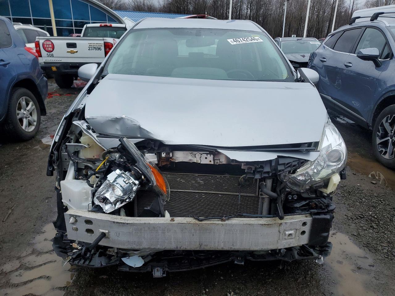 2017 Toyota Prius V Four - zdjęcie 5