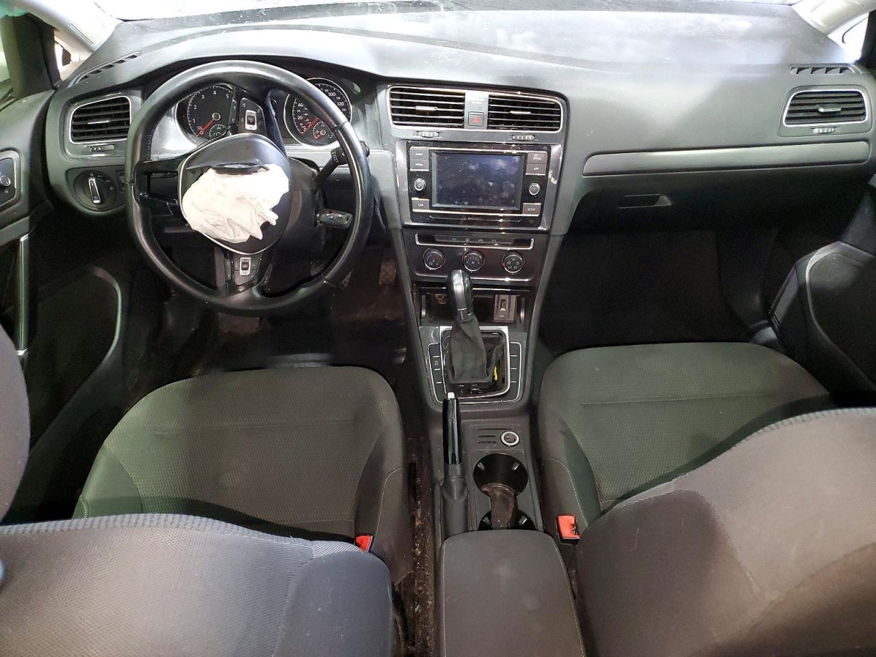 2019 Volkswagen Golf Sportwagen S - zdjęcie 8