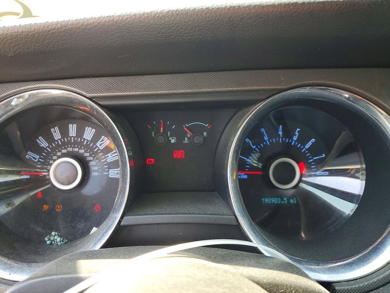 2013 Ford Mustang - zdjęcie 9