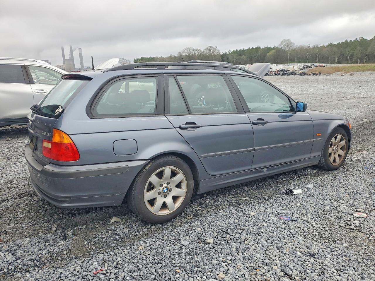 BMW Seria 3 - zdjęcie 3