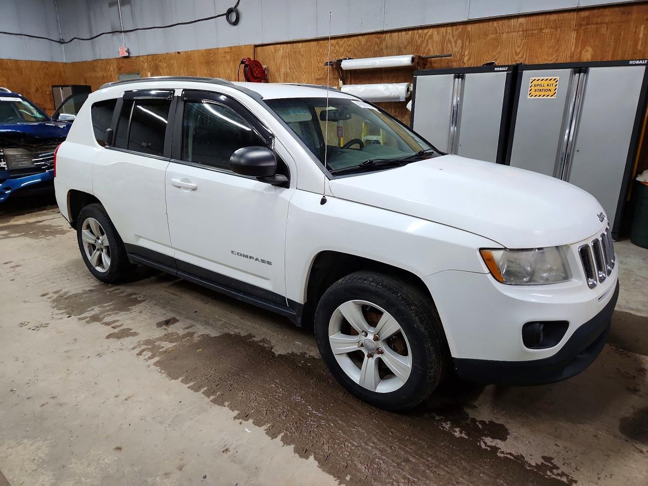 2013 Jeep Compass - zdjęcie 4