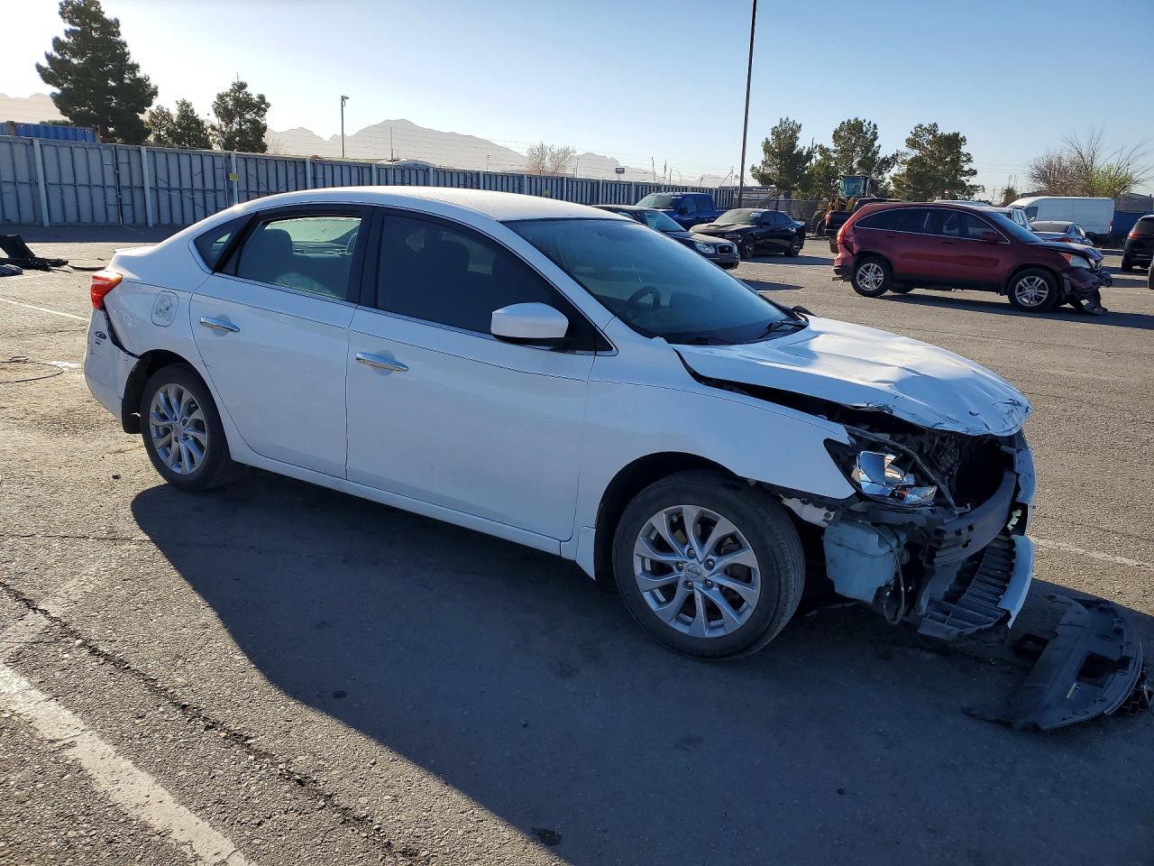 2019 Nissan Sentra S - zdjęcie 4
