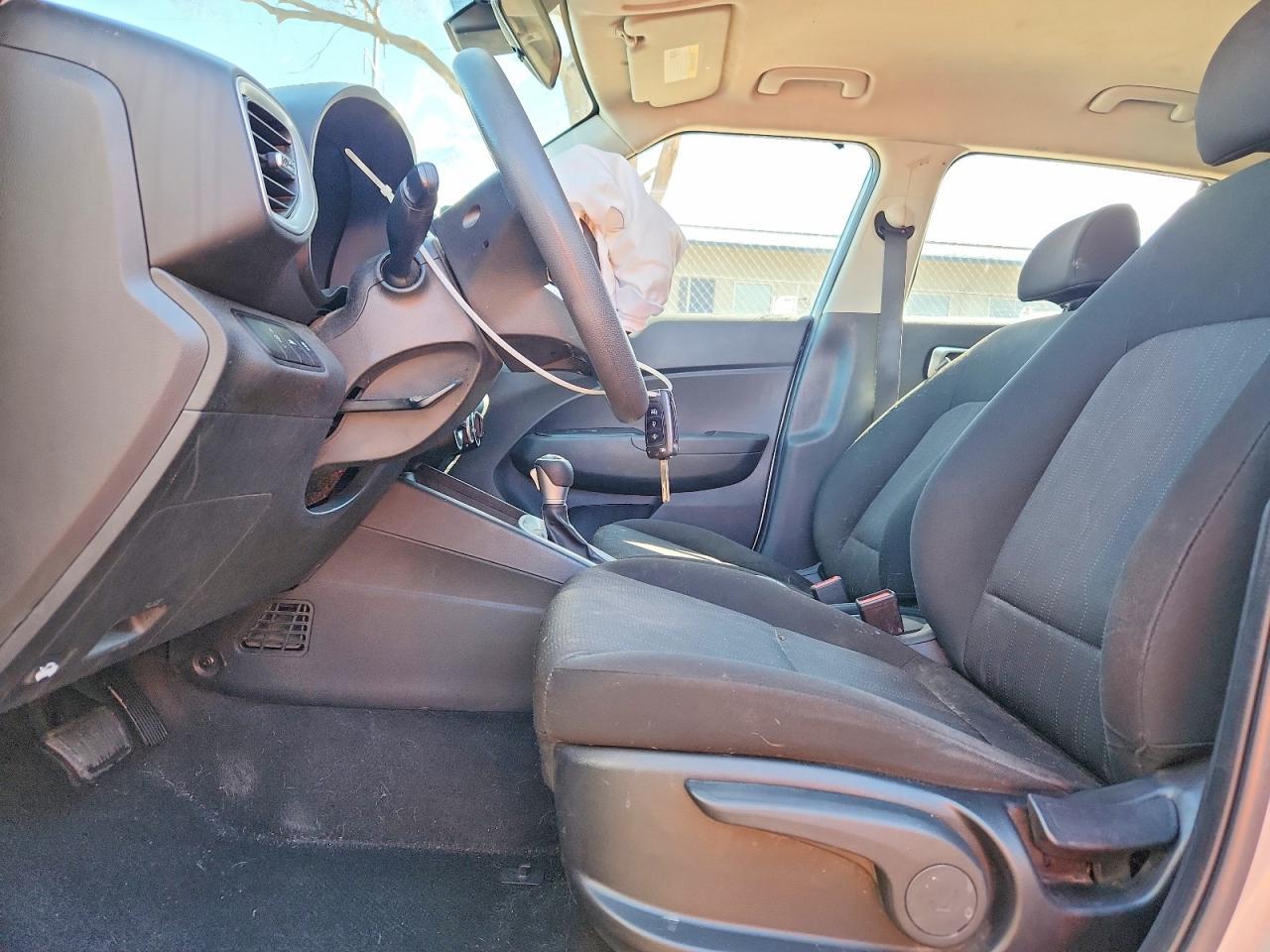 2020 Hyundai Venue Se - zdjęcie 7