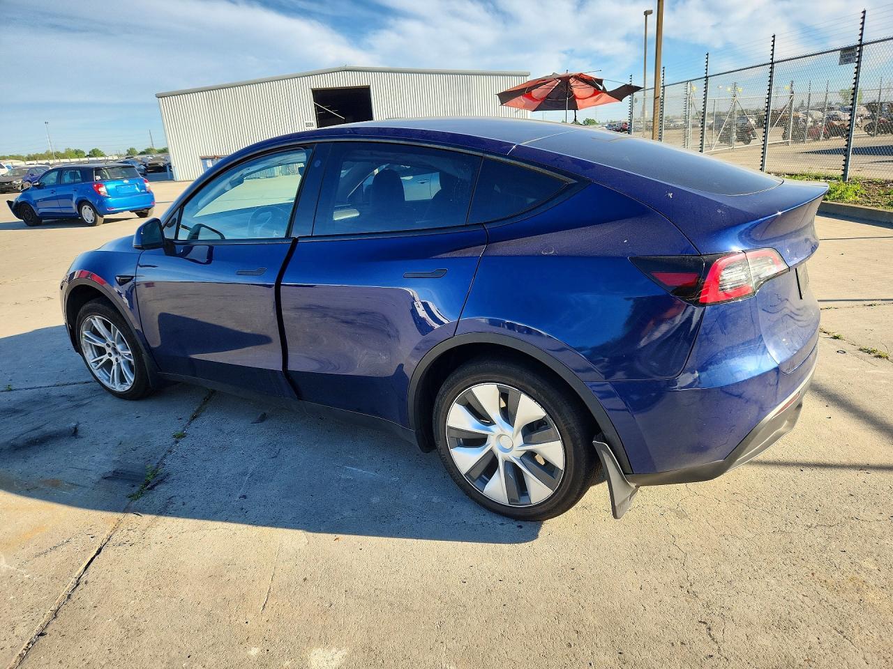 2023 Tesla Model Y - zdjęcie 2