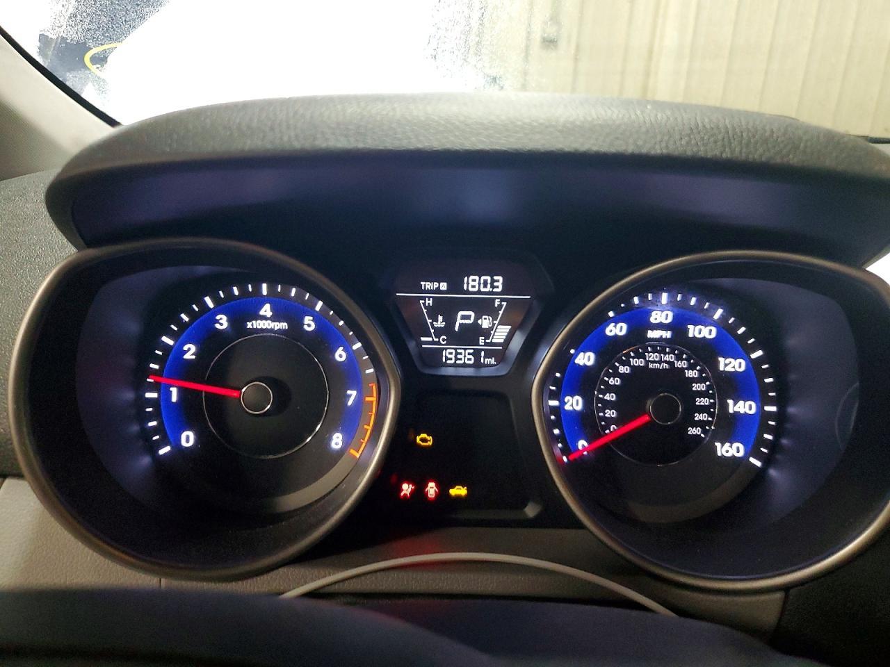 2016 Hyundai Elantra Se - zdjęcie 9