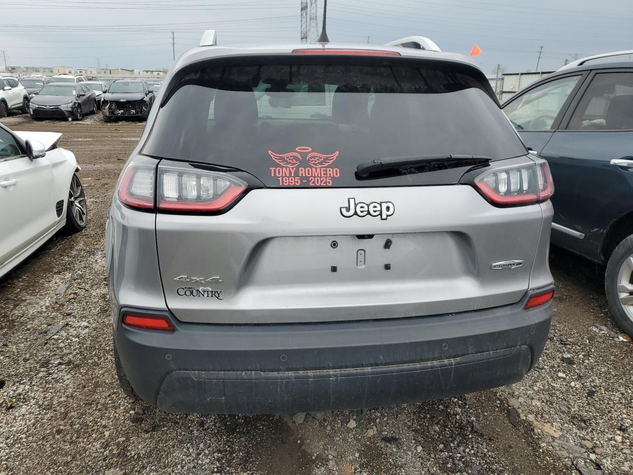 2019 Jeep Cherokee Latitude Plus - zdjęcie 6