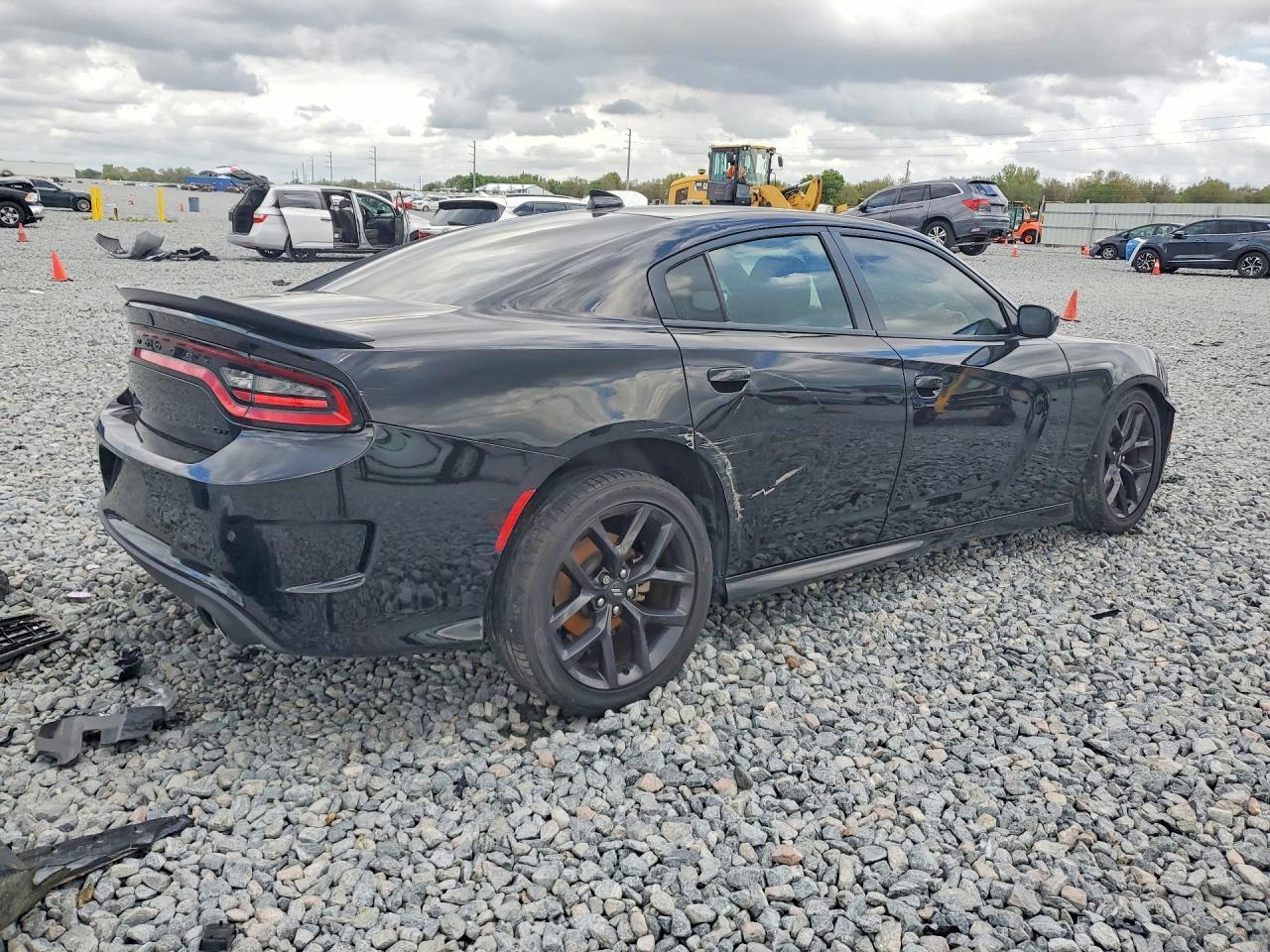 2021 Dodge Charger Gt - zdjęcie 3