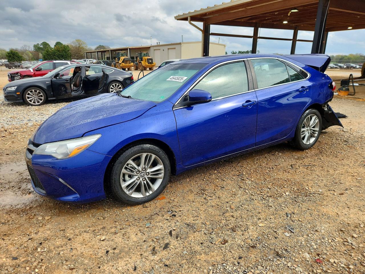2016 Toyota Camry Se - zdjęcie główne