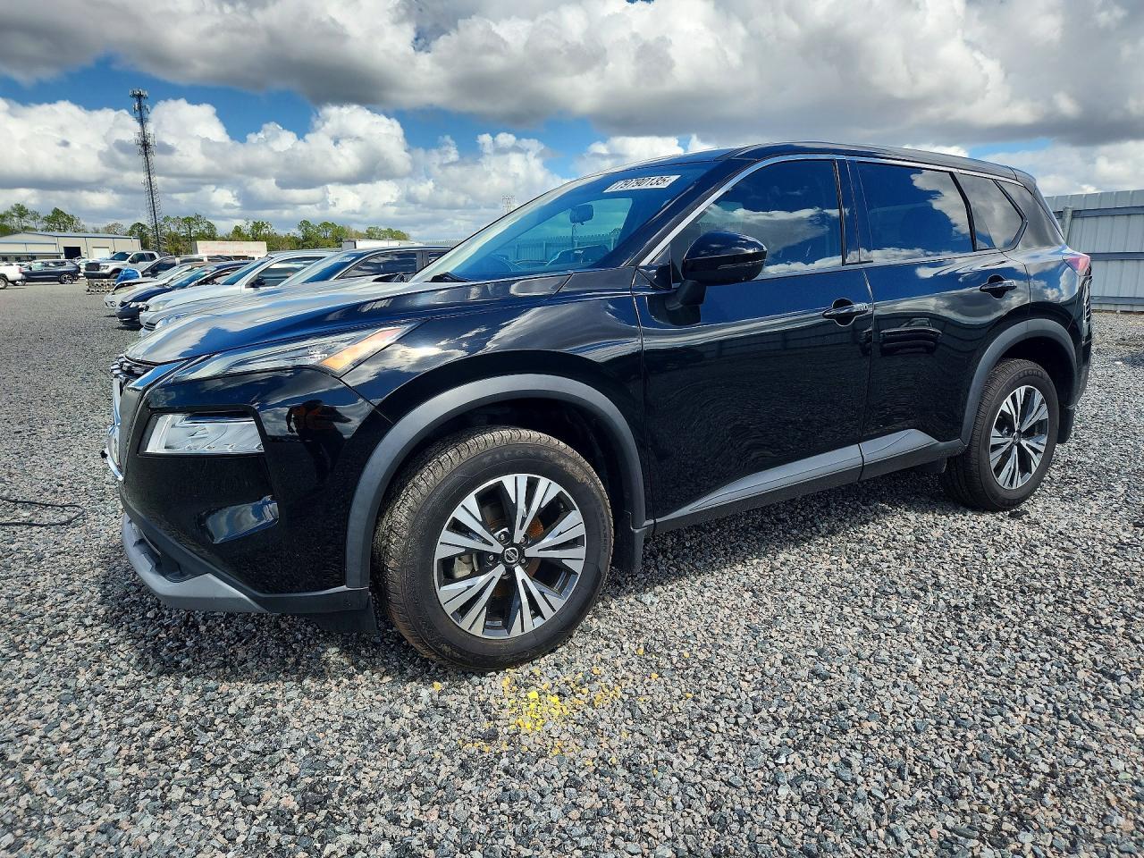 2021 Nissan Rogue Sv - zdjęcie główne