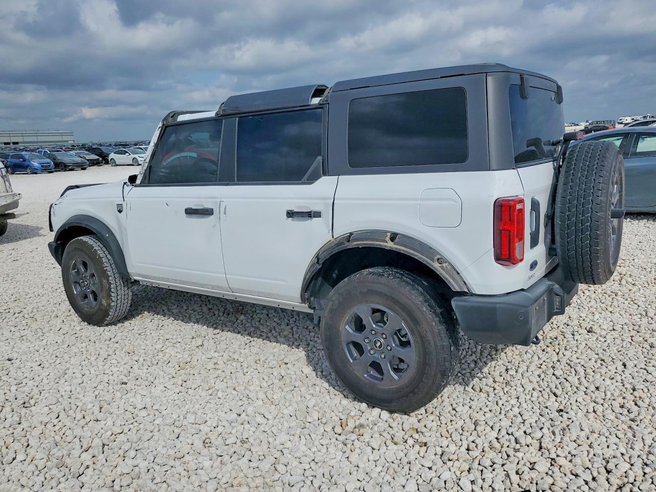 2024 Ford Bronco Big Bend - zdjęcie 2