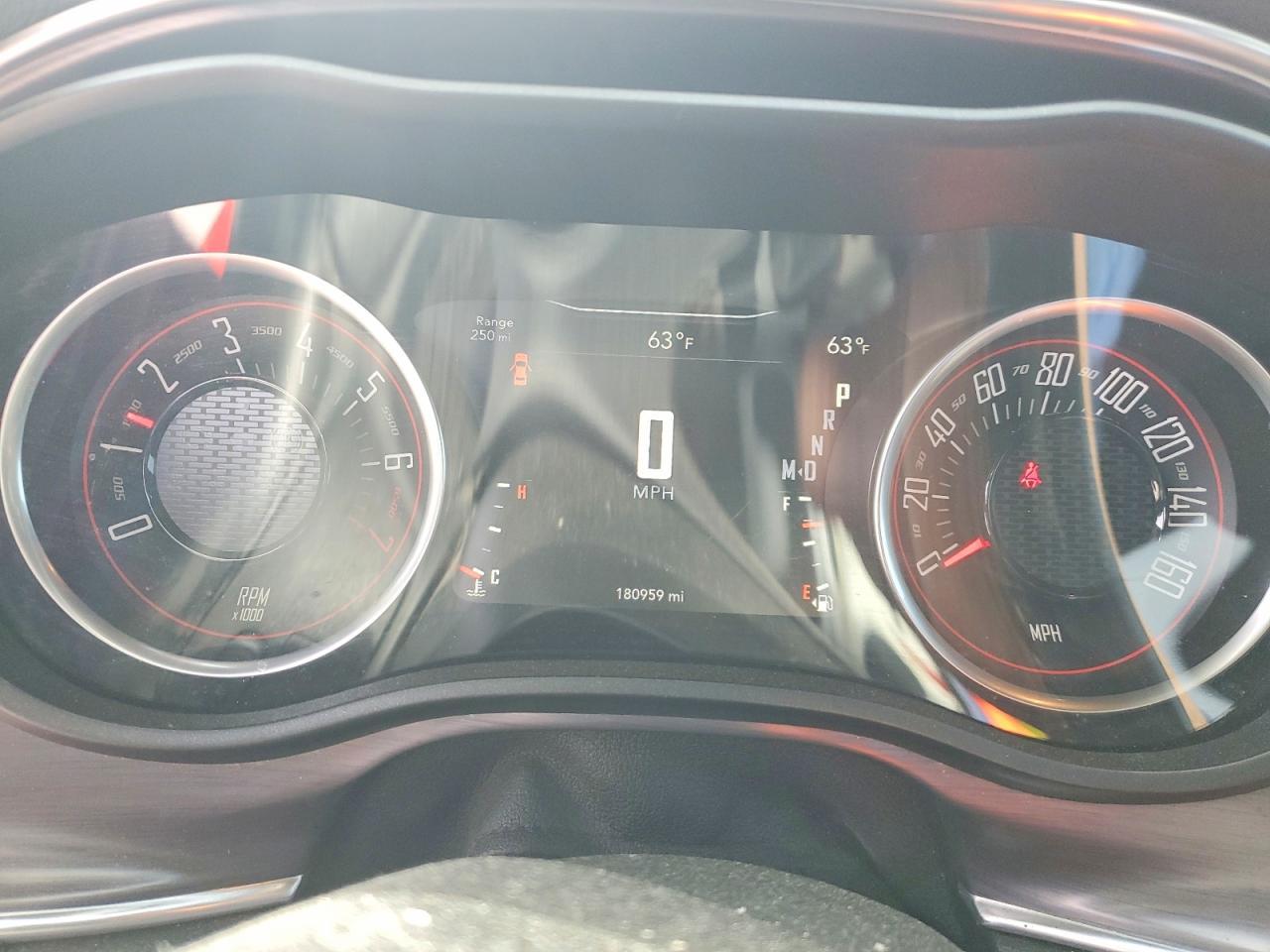 2017 Dodge Challenger Sxt - zdjęcie 9