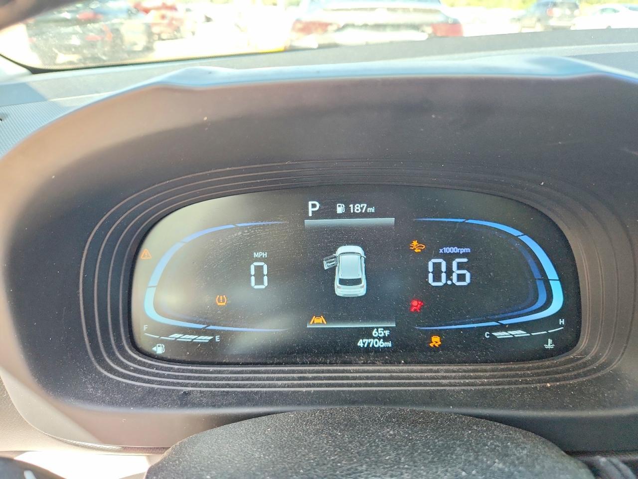 2024 Hyundai Venue Sel - zdjęcie 9