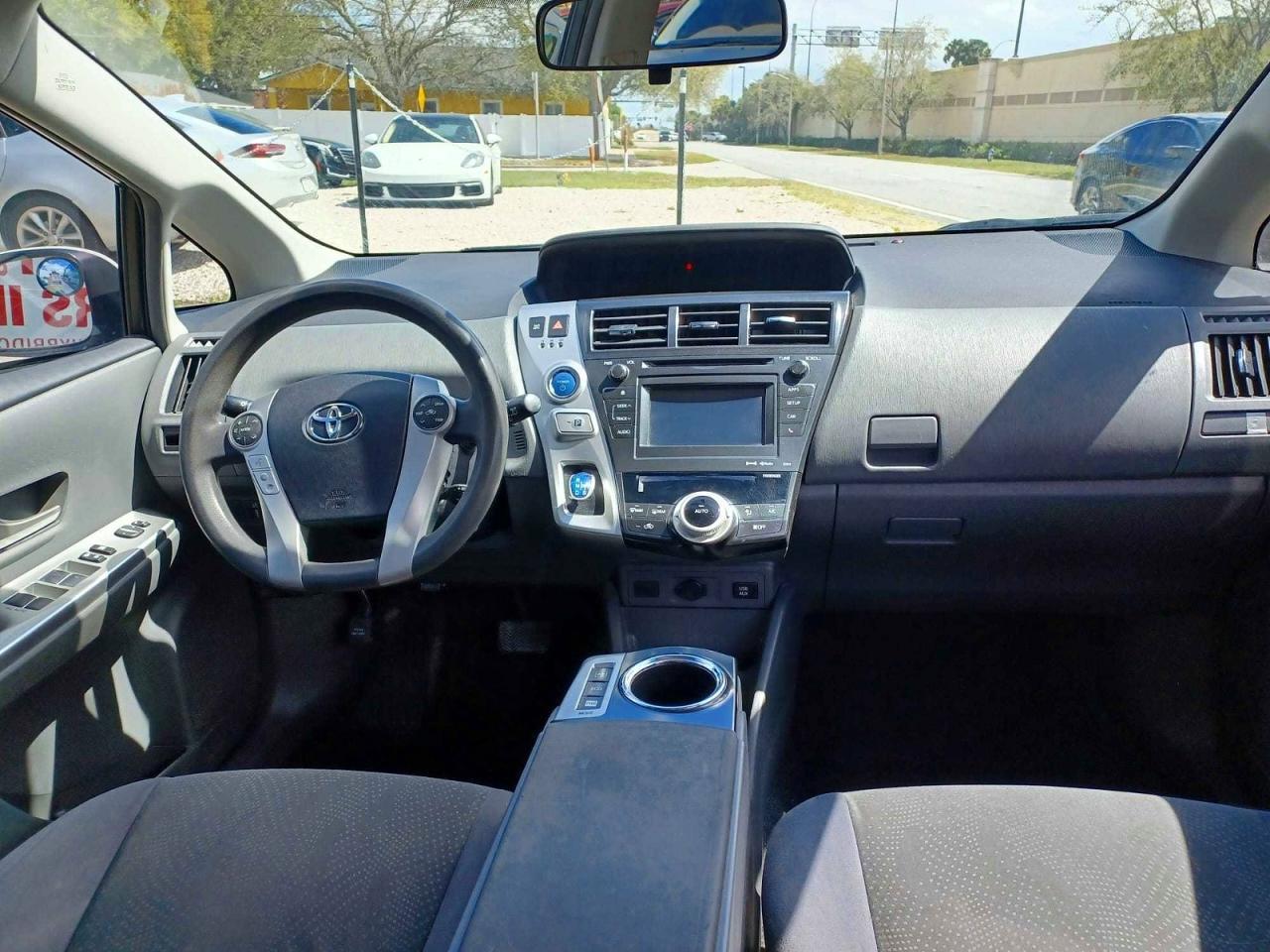 2013 Toyota Prius V Three - zdjęcie 9