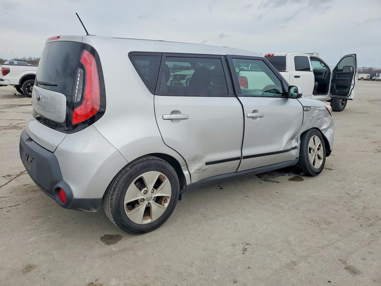 2016 Kia Soul Base - zdjęcie 3