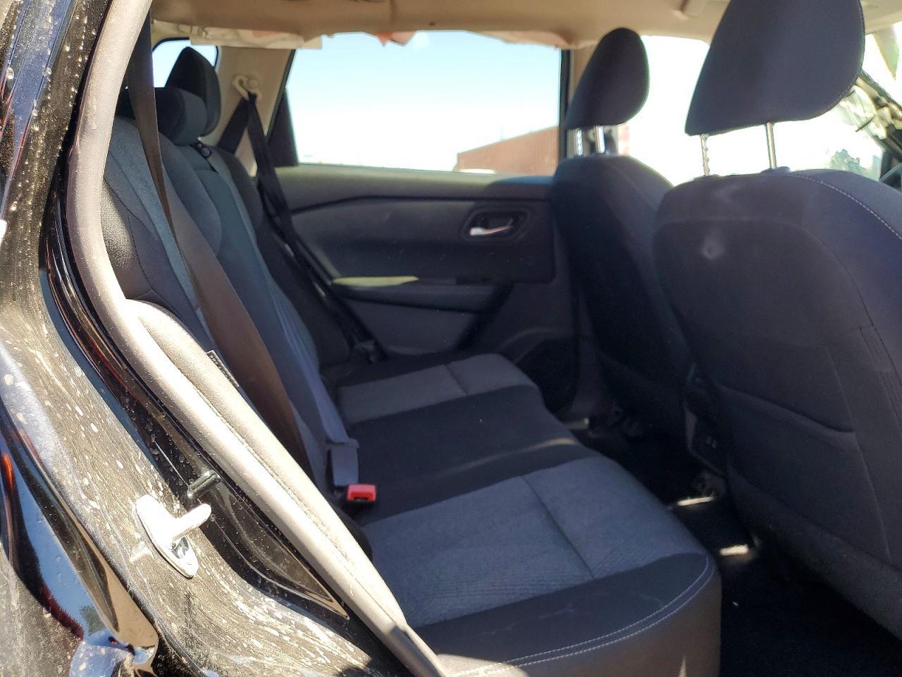 2025 Nissan Rogue Sv - zdjęcie 11