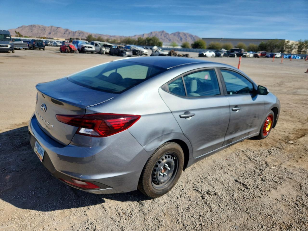 2019 Hyundai Elantra Se - zdjęcie 3