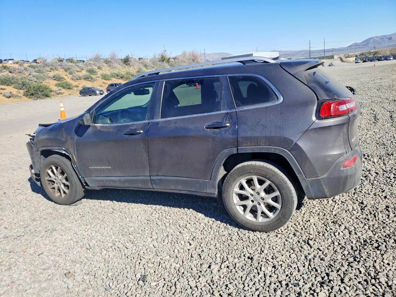 2016 Jeep Cherokee Latitude - zdjęcie 2